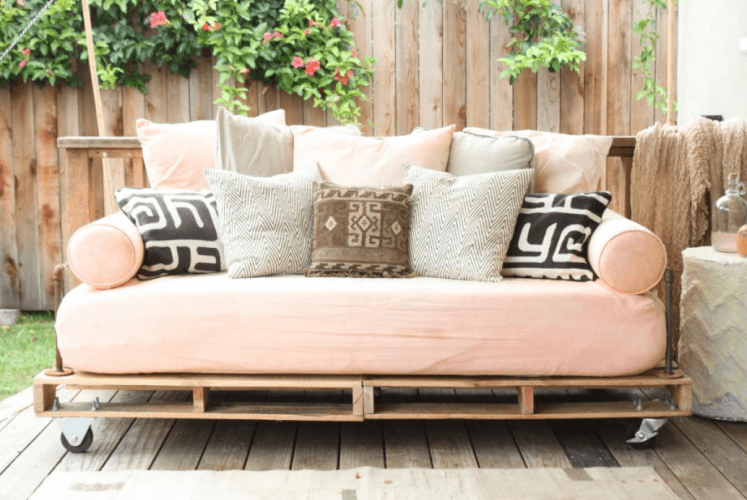 diy daybed pallet sofa