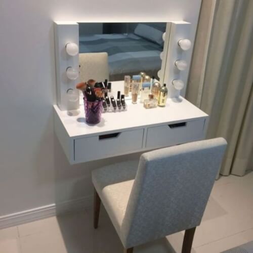 Small makeup vanity table with lights