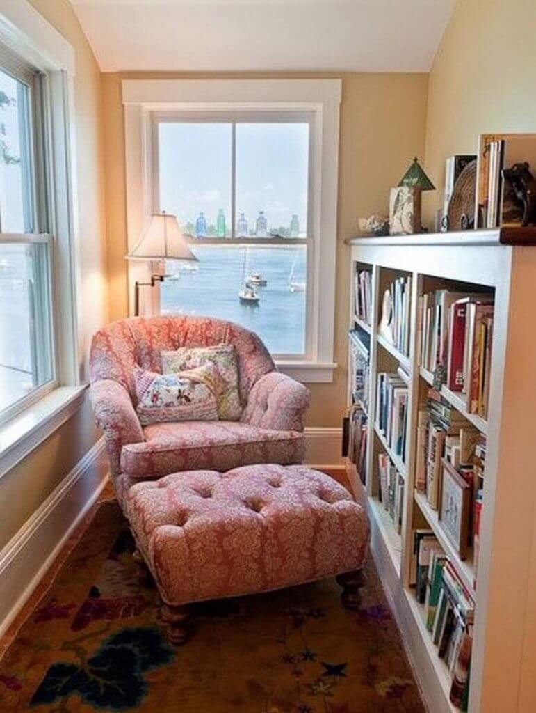 Reading Nook Ideas for Small Spaces Comfy Reading Nook