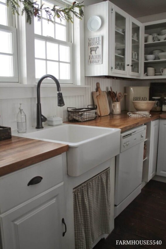 Small Modern Farmhouse Kitchen Ideas Introduce Farmhouse Sink to Your Kitchen