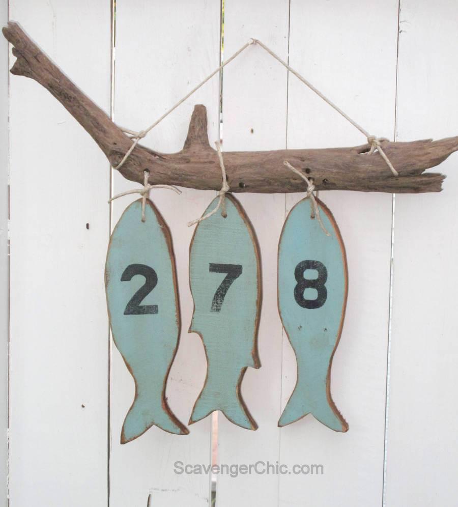 house number display ideas Hanging Pallet Fish