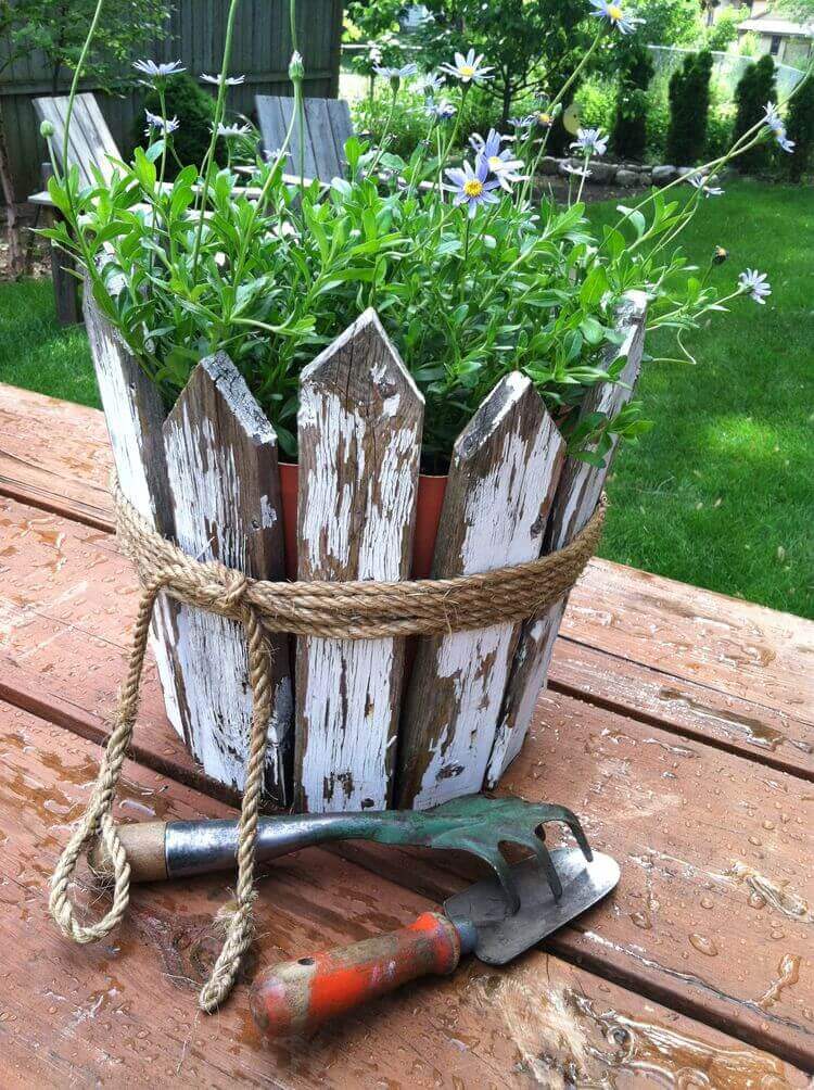 Rustic Flower Pot Ideas Recycled Cedar Fences