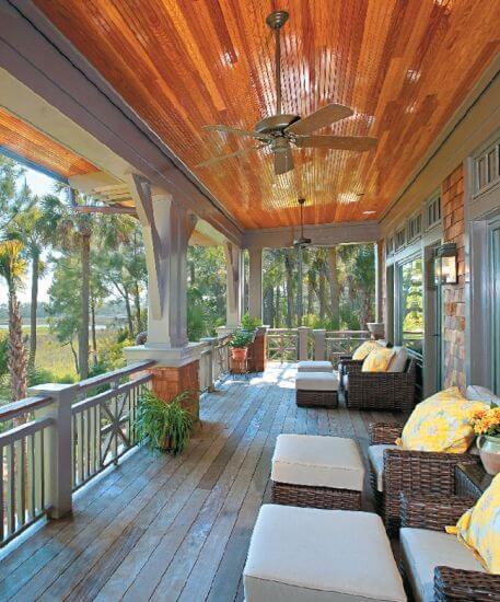 porch railing designs wood Long Railing for a Large Porch