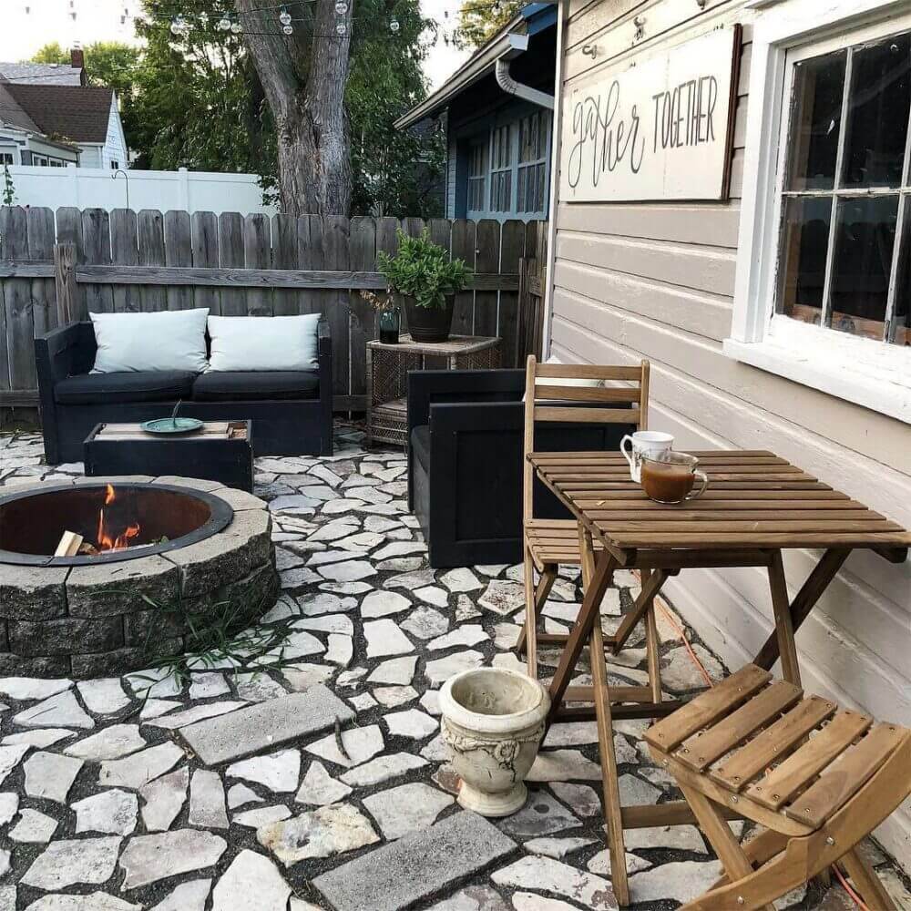 outdoor patio ideas diy Comfy Backyard Lounge