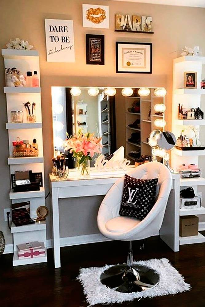 pinterest makeup room Makeup Vanity with Lights